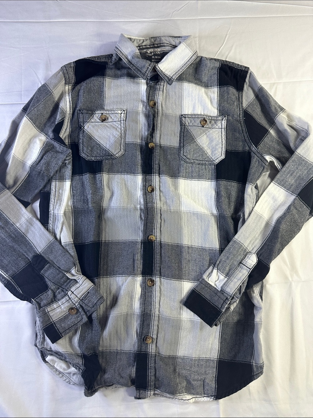 Arizona Jean Company Black & White Plaid Button-Down Shirt